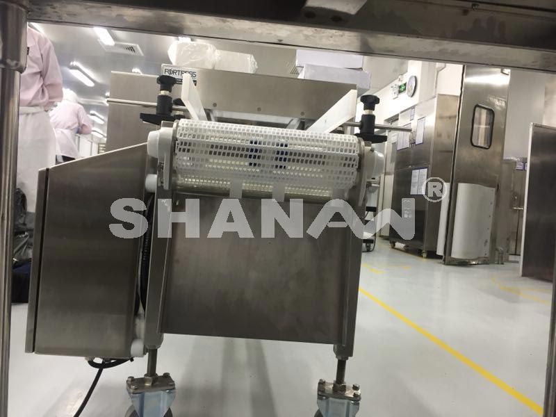 進(jìn)品食品金屬檢測(cè)機(jī)