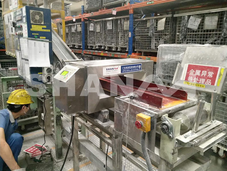 金屬檢測(cè)機(jī) 金屬檢測(cè)機(jī)